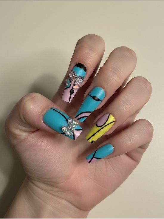 Colorful Press-On Nails Set - Picture 2 of 2